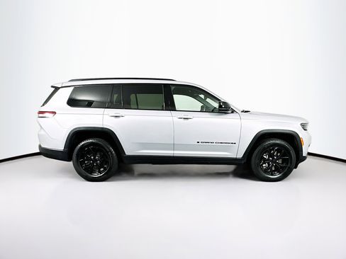 Used 2024 Jeep Grand Cherokee L Laredo image 10