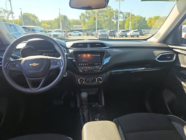 Used 2023 Chevrolet TrailBlazer LT w/ Convenience Package FWD image 13
