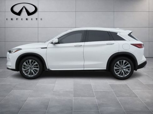 Certified 2025 INFINITI QX50 Luxe w/ Cargo Package AWD/4WD image 4