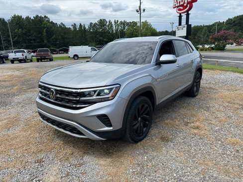 Used 2023 Volkswagen Atlas Cross Sport SE FWD image 5