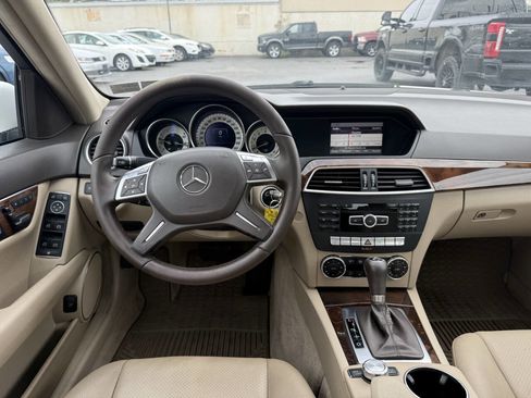 Used 2013 Mercedes-Benz C 300 4MATIC Sedan image 9
