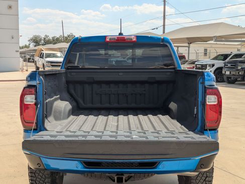 Certified 2023 GMC Canyon AT4X image 26