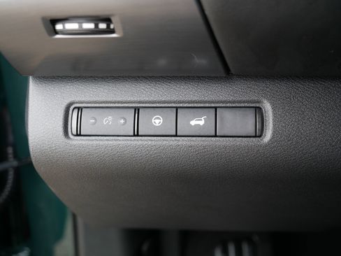Certified 2023 Nissan Pathfinder SL w/ SL Premium Package AWD/4WD image 26