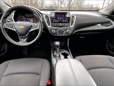 Used 2023 Chevrolet Malibu LT FWD image 14