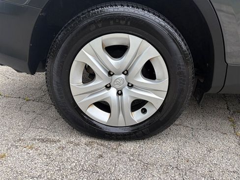 Used 2013 Toyota RAV4 LE FWD image 27