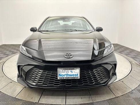 Used 2025 Toyota Camry SE w/ Multimedia Upgrade Package AWD/4WD image 14