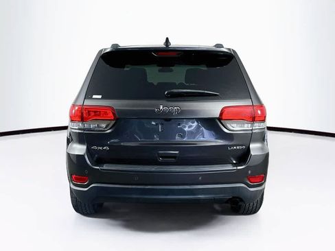 Used 2019 Jeep Grand Cherokee Laredo RWD image 5