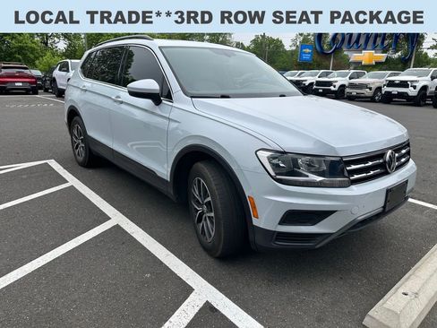 Used 2019 Volkswagen Tiguan SE w/ Panoramic Sunroof Package AWD/4WD image 1