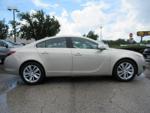 Used 2015 Buick Regal Premium FWD image 2