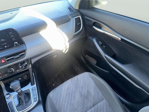 Used 2024 Kia Seltos LX image 15