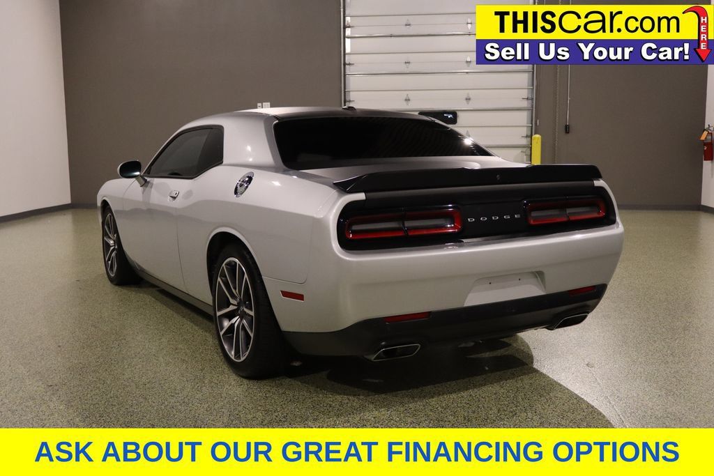 Used 2023 Dodge Challenger R/T RWD image 7