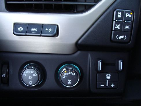 Used 2019 GMC Yukon Denali w/ Denali Ultimate Package image 35