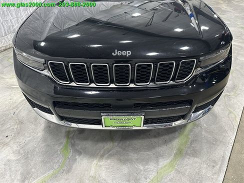 Used 2022 Jeep Grand Cherokee L Limited AWD/4WD image 24