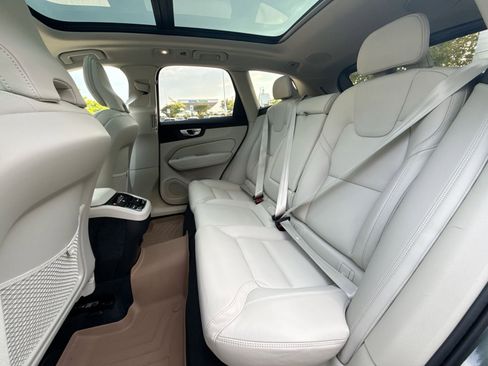 Certified 2026 Volvo XC60 B5 Ultra w/ Climate Package AWD/4WD image 25