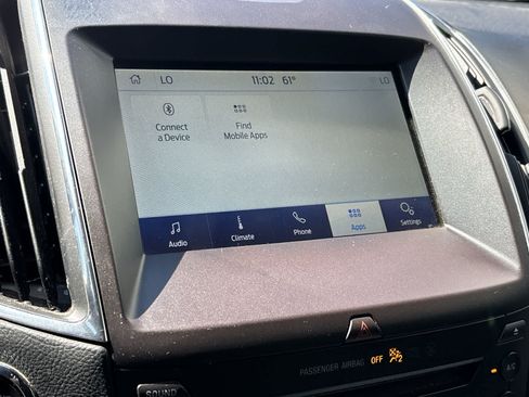 Used 2019 Ford Edge Titanium AWD/4WD image 13