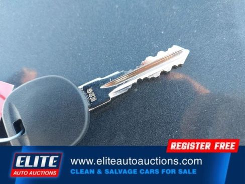 Used 2010 Chevrolet Malibu LT w/ Power Convenience Package image 21