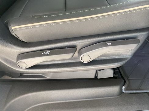 New 2026 Chevrolet Suburban Premier w/ Sun And Tow Package image 27