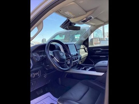 Used 2022 RAM 1500 Laramie AWD/4WD image 9