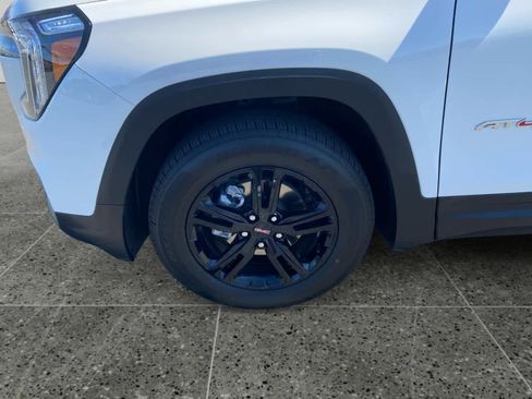 Used 2024 GMC Terrain AT4 image 14
