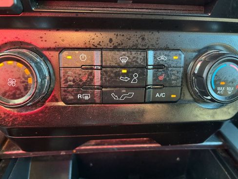 Used 2018 Ford F150 XLT w/ Equipment Group 302A Luxury image 30