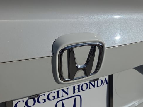 Used 2019 Honda Accord LX image 38