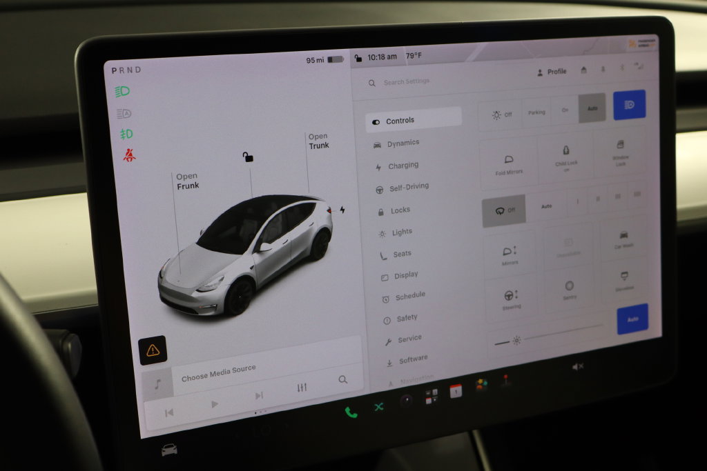 Used 2020 Tesla Model Y Long Range AWD/4WD image 26