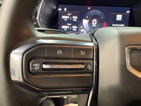 Used 2025 GMC Canyon AT4 AWD/4WD image 25