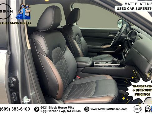 Used 2024 Nissan Pathfinder Platinum w/ Lighting Package (N93) AWD/4WD image 6
