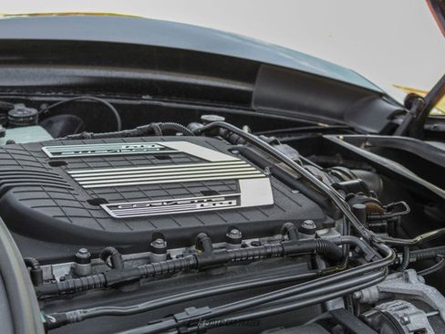 Used 2016 Chevrolet Corvette Z06 w/ Z07 Performance Package RWD image 21