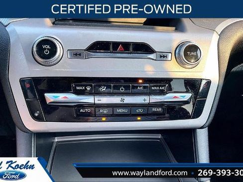 Certified 2023 Ford Explorer XLT w/ Equipment Group 202A AWD/4WD image 31