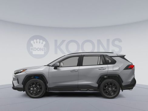 Used 2023 Toyota RAV4 SE AWD/4WD image 4