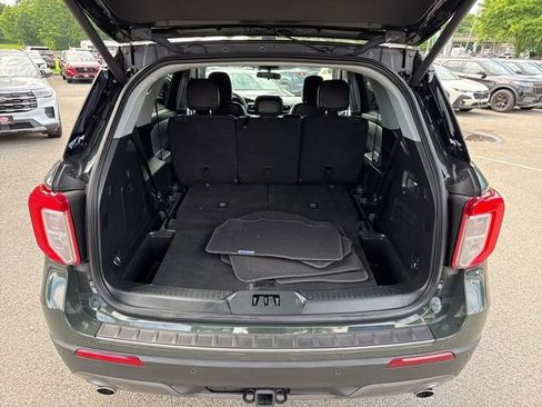 Used 2023 Ford Explorer XLT w/ Equipment Group 202A AWD/4WD image 27