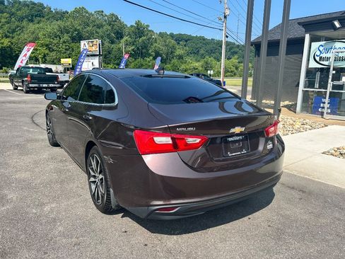 Used 2016 Chevrolet Malibu LT w/ Leather Package FWD image 6