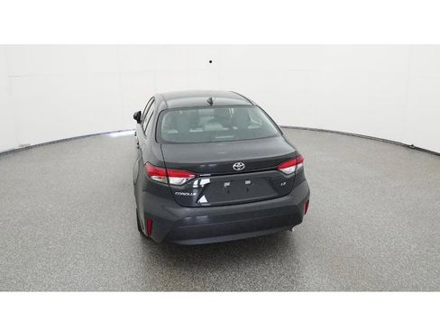 Used 2025 Toyota Corolla LE FWD image 7