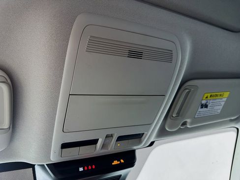 Used 2025 MAZDA MAZDA3 s image 32