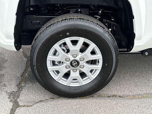 New 2026 Toyota Tacoma SR5 image 6