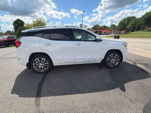 Used 2023 GMC Terrain Denali w/ LPO, Floor Liner Package AWD/4WD image 6
