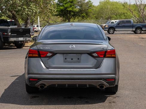 Used 2021 Nissan Altima 2.5 SR FWD image 4