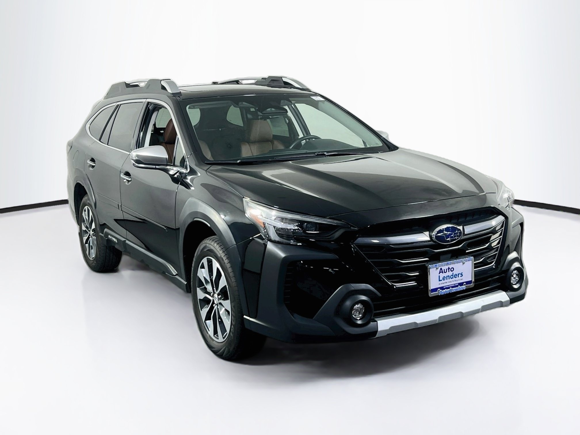 Used 2023 Subaru Outback Touring AWD/4WD image 3