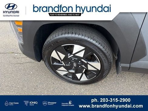Used 2025 Hyundai Kona SEL AWD/4WD image 32