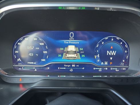 Used 2022 Chevrolet Tahoe Z71 w/ Luxury Package image 21