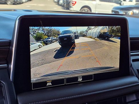 Used 2021 Chevrolet Suburban Z71 w/ Rear Media and Nav Package image 29