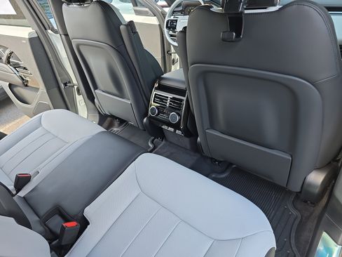 New 2025 Land Rover Range Rover Sport Dynamic SE image 11