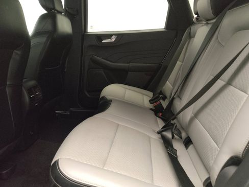 Used 2024 Ford Escape SE FWD image 18
