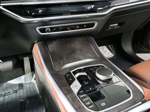 Used 2024 BMW X5 xDrive40i w/ Premium Package AWD/4WD image 18