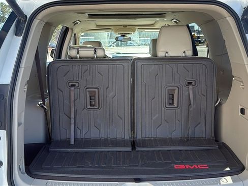 Used 2017 GMC Acadia Denali w/ Technology Package image 11