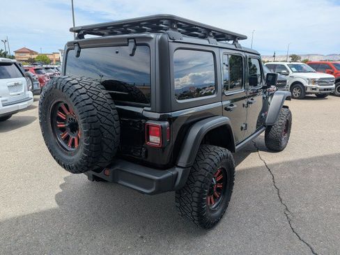 Used 2018 Jeep Wrangler Unlimited Rubicon AWD/4WD image 5