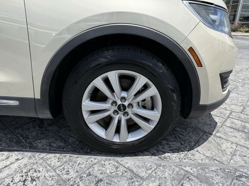 Used 2016 Lincoln MKX Premiere FWD image 9