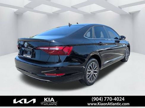 Used 2021 Volkswagen Jetta R-Line FWD image 6