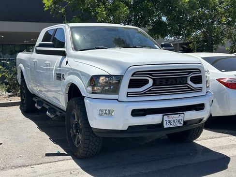 Used 2018 RAM 2500 Big Horn w/ Sport Appearance Group AWD/4WD image 2